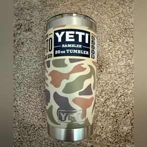 YETI Rambler 20 oz Tumbler - Tan Camo